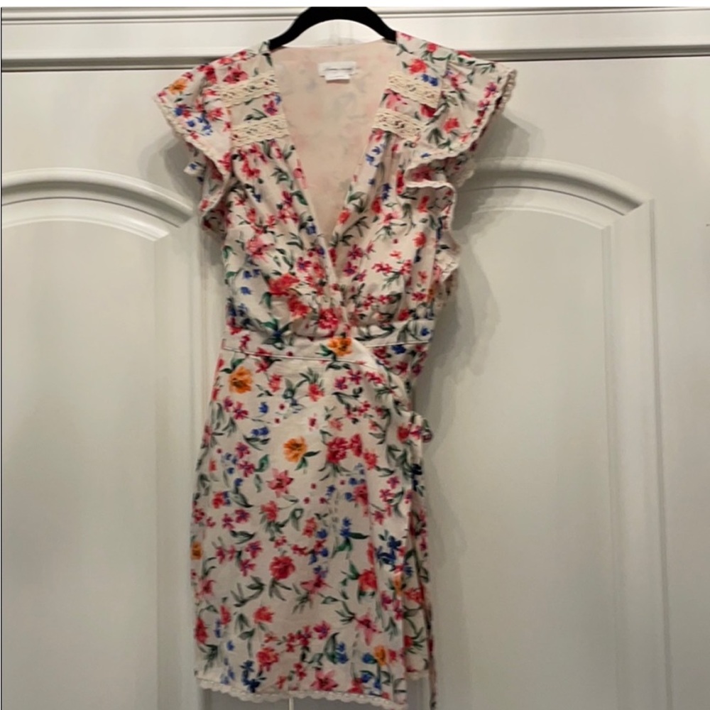 Lovers + Friends floral wrap dress Sz S